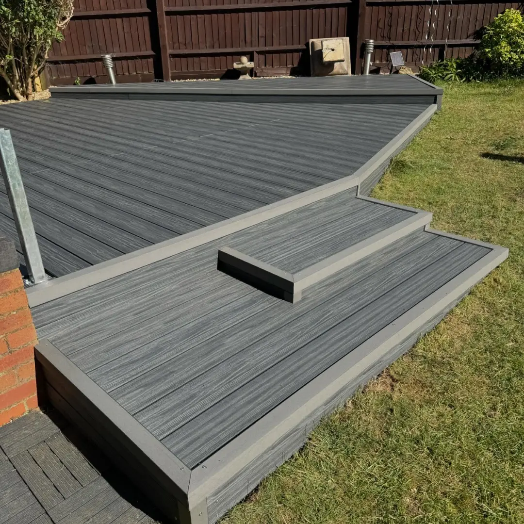 Decking Fitters Milton Keynes, Northampton, Bedford, Buckinghamshire